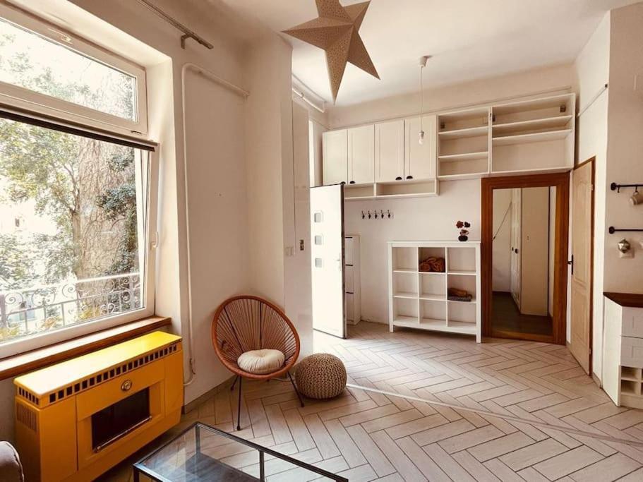 Chestnut Home - A Charming And Warm Feel Place Budapest Exterior photo